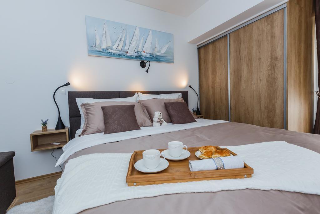 Villa Apartments Katja Τρογκίρ Εξωτερικό φωτογραφία