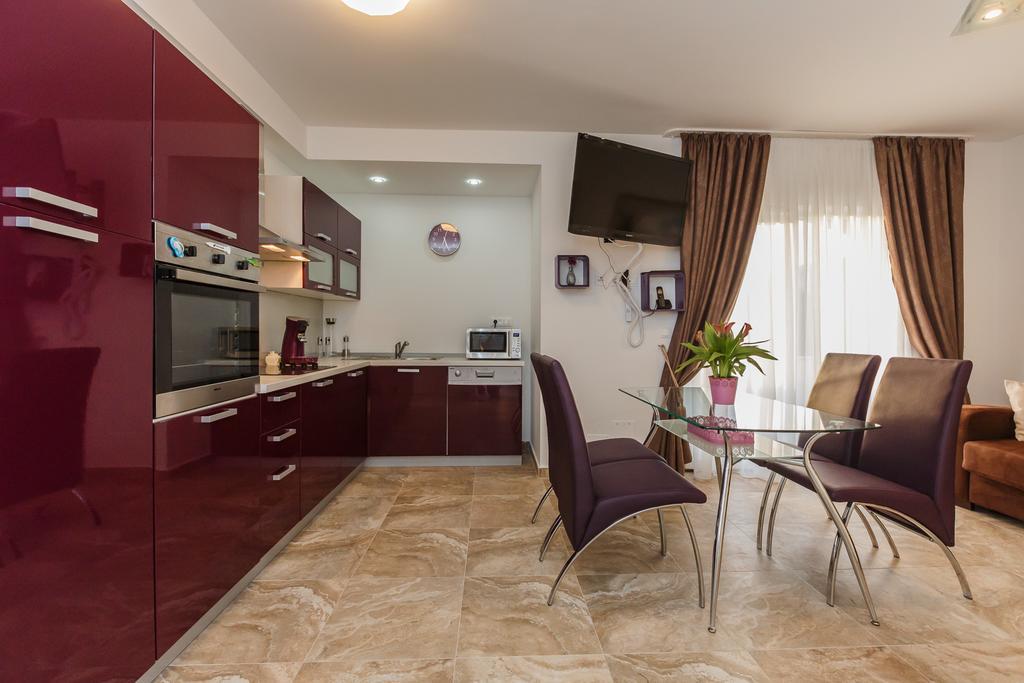 Villa Apartments Katja Τρογκίρ Εξωτερικό φωτογραφία