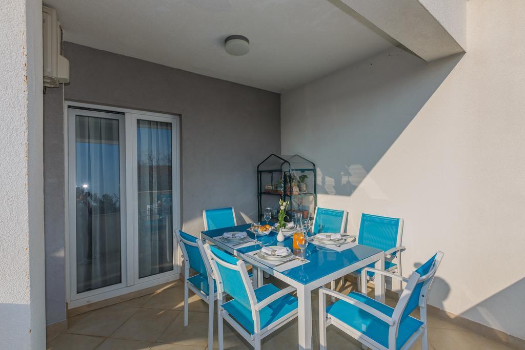 Villa Apartments Katja Τρογκίρ Εξωτερικό φωτογραφία