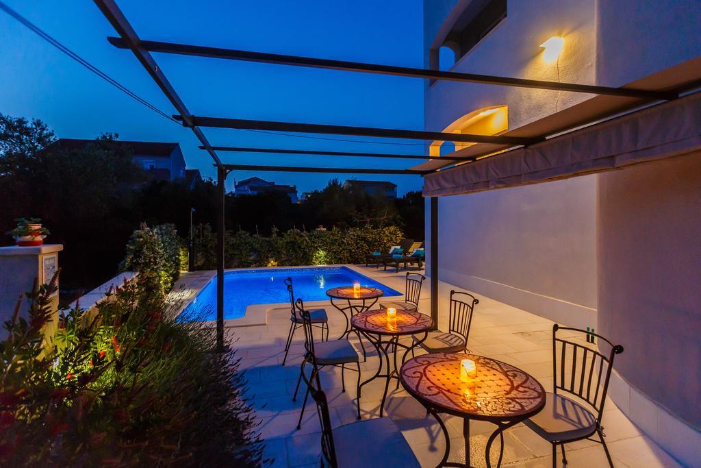 Villa Apartments Katja Τρογκίρ Εξωτερικό φωτογραφία
