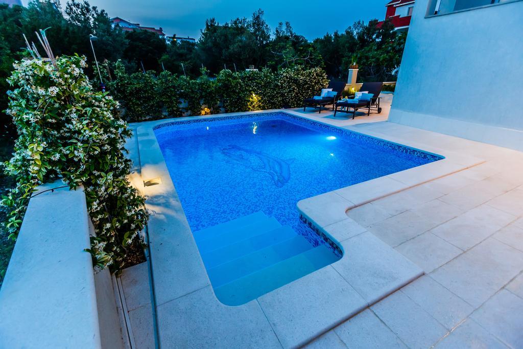 Villa Apartments Katja Τρογκίρ Εξωτερικό φωτογραφία