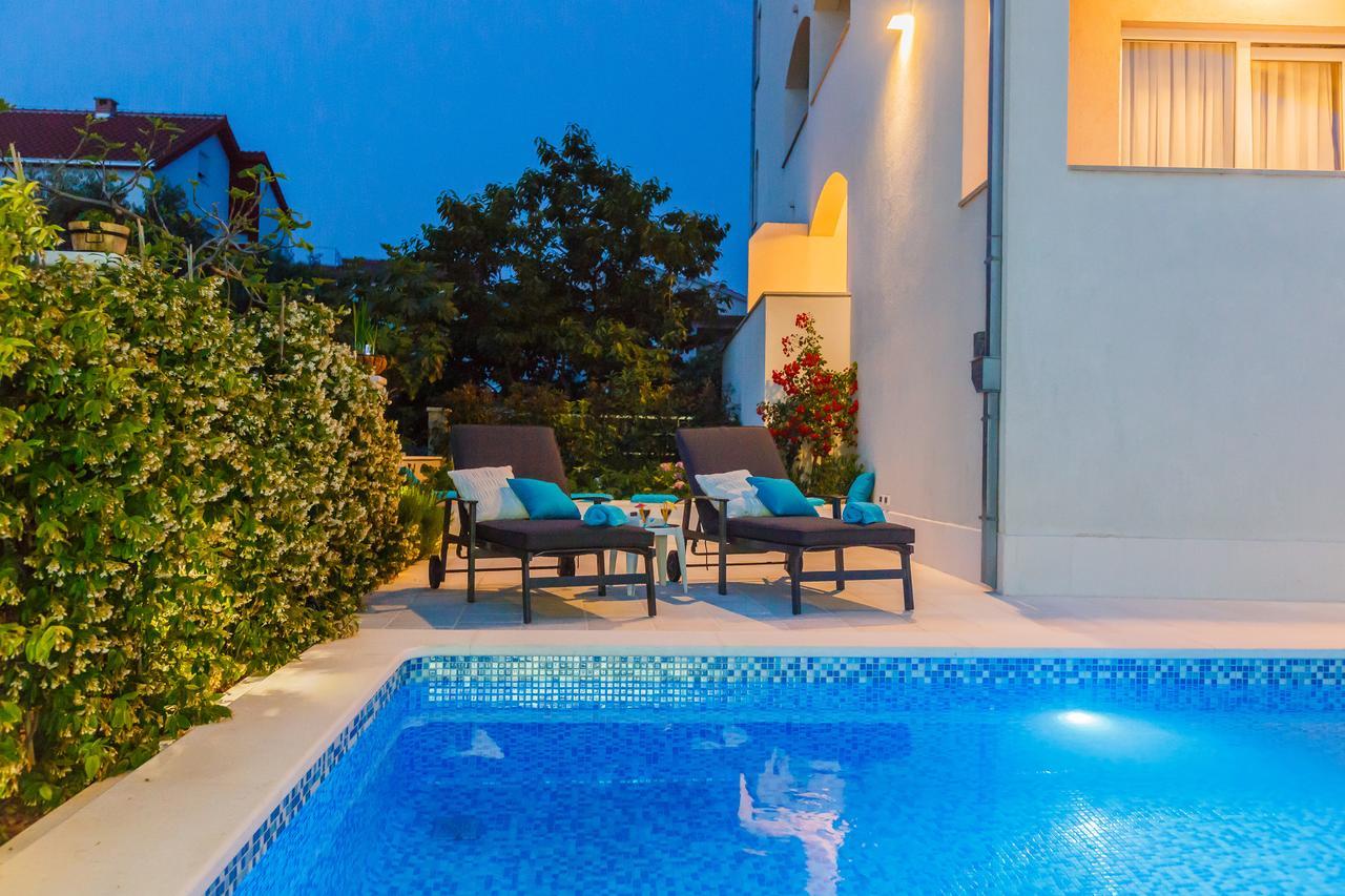 Villa Apartments Katja Τρογκίρ Εξωτερικό φωτογραφία