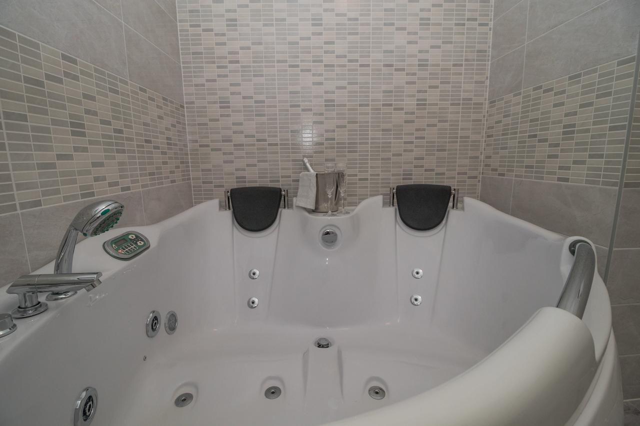 Villa Apartments Katja Τρογκίρ Εξωτερικό φωτογραφία